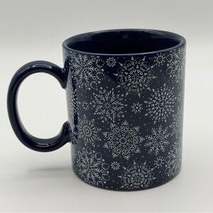 Chic & Tonic Navy Blue Snowflake Ceramic Mug – Holiday Winter Coffee‎ Cup 12oz